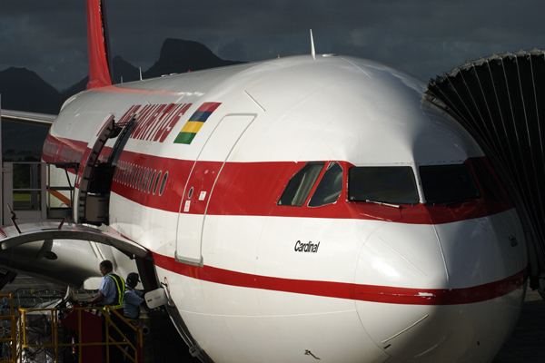 AIR MAURITIUS AIRBUS A340 MRU RF IMG_1175.jpg