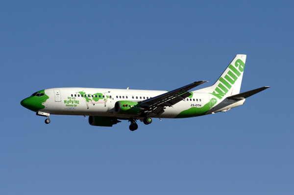 KULULA.COM BOEING 737 400 JNBRF IMG_1432.jpg