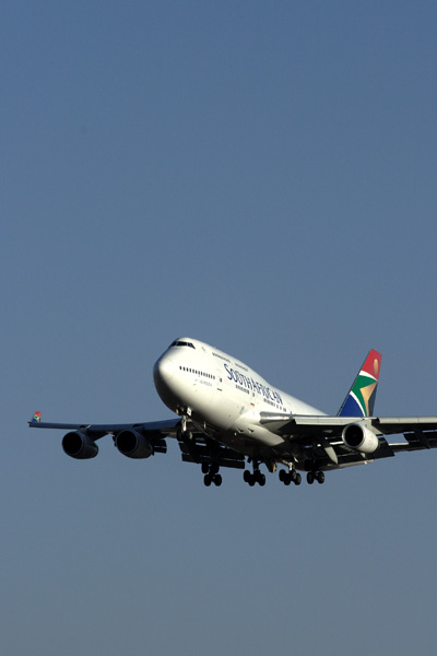 SOUTH AFRICAN BOEING 747 400 JNB RF IMG_1533.jpg