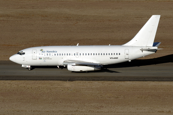 AIR NAMIBIA BOEING 737 200 JNB RF IMG_0746.jpg