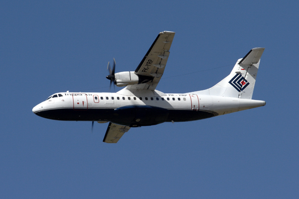 TRIGANA AIR ATR42 DPS RF IMG_1786.jpg