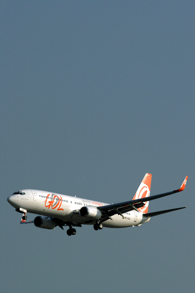 GOL BOEING 737 800 GRU RF IMG_0553.jpg