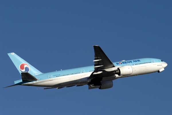 KOREAN AIR BOEING 777 200 SYD RF IMG_0329.jpg