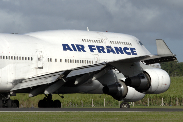 AIR FRANCE BOEING 747 400 MRU RF IMG_1116.jpg