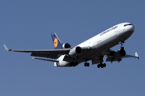 LUFTHANSA CARGO MD11F JNB RF IMG_1672.jpg