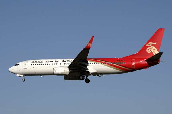 SHENZHEN AIRLINES BOEING 737 800 BJS RF IMG_4076.jpg
