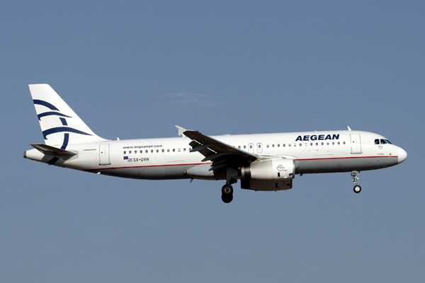 AEGEAN AIRBUS A320 ATH RF IMG_3714.jpg