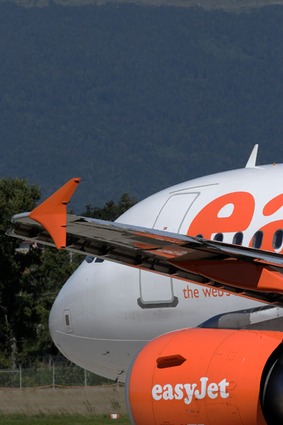 EASYJET AIRBUS A319 GVA RF IMG_3192.jpg