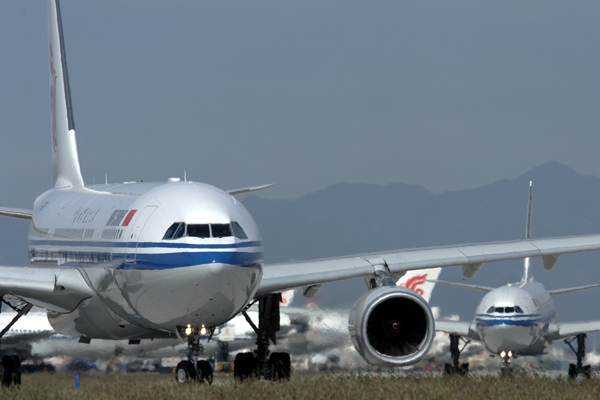 AIR CHINA AIRBUS A330 200S BJS RF IMG_4222.jpg