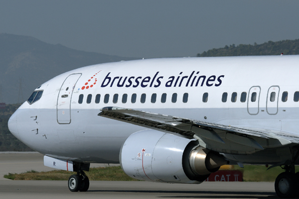 BRUSSELS AIRLINES BOEING 737 400 ATH RF IMG_3786.jpg