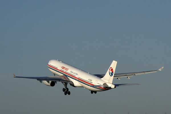 CHINA EASTERN AIRBUS A330 300 BJS RF IMG_4088.jpg