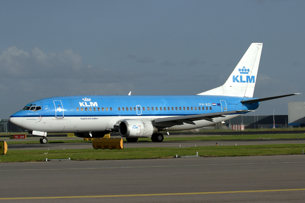 KLM BOEING 737 300 AMS RF IMG_2915.jpg