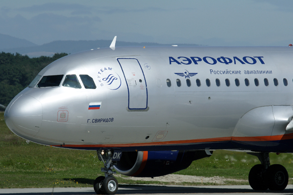 AEROFLOT AIRBUS A320 GVA RF IMG_3240.jpg