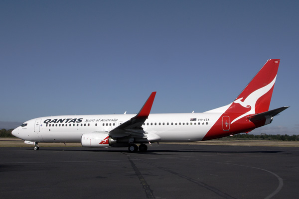 QANTAS BOEING 737 800 HBA RF IMG_5295.jpg