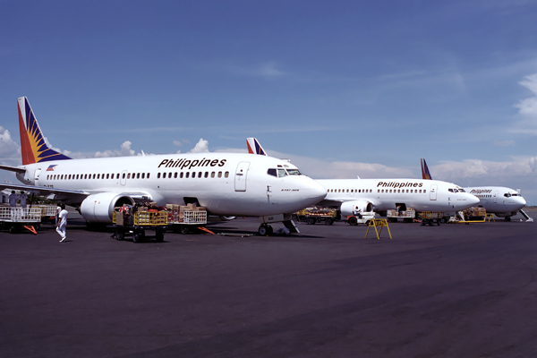 PHILIPPINES BOEING 737 300 AIRCRAFT MNL RF 279 25.jpg