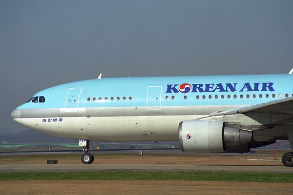 KOREAN AIR AIRBUS A300 600 GMP RF 1438 21.jpg