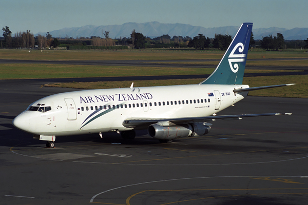 AIR NEW ZEALAND BOEING 737 200 CHC RF 1367 19.jpg