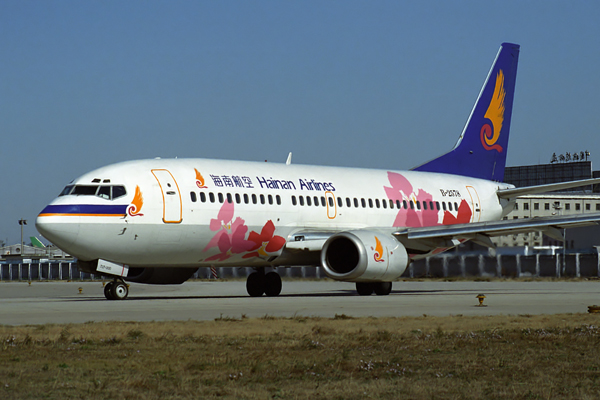 HAINAN AIRLINES BOEING 737 300 BJS RF 1416 17.jpg