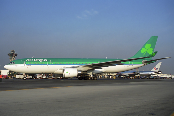 AER LINGUS AIRBUS A330 300 LAX RF 1511 19.jpg