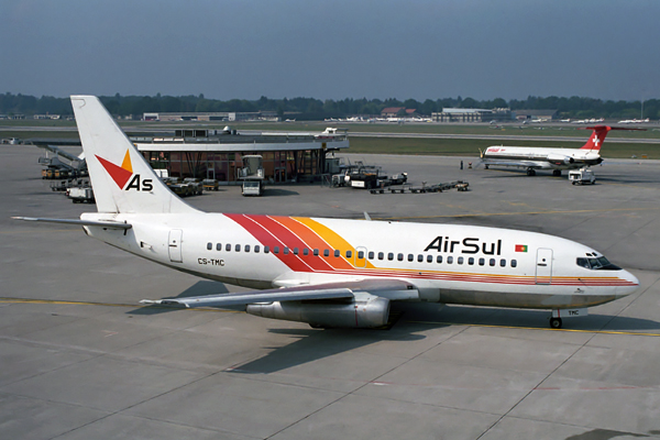 AIR SUL BOEING 737 200 GVA RF 457 8.jpg