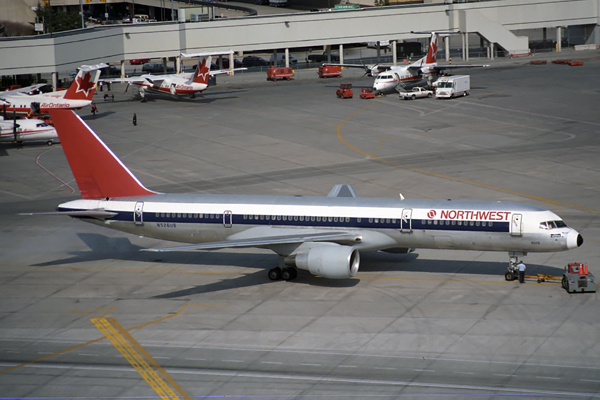 NORTHWEST BOEING 757 200 YYZ RF 538 18.jpg