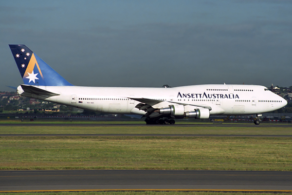 ANSETT AUSTRALIA BOEING 747 300 SYD RF 1358 6.jpg