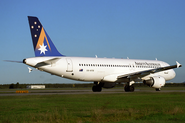 ANSETT AUSTRALIA AIRBUS A320 BNE RF 1138 22.jpg