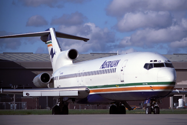 AUSTRALIAN BOEING 727 200 MEL RF 667 19.jpg