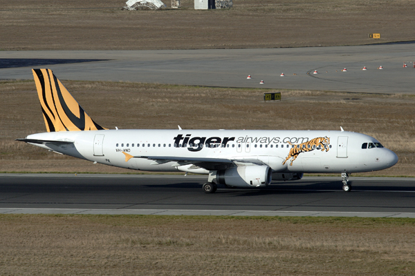 TIGER AIRWAYS AIRBUS A320 MEL RF IMG_6290.jpg