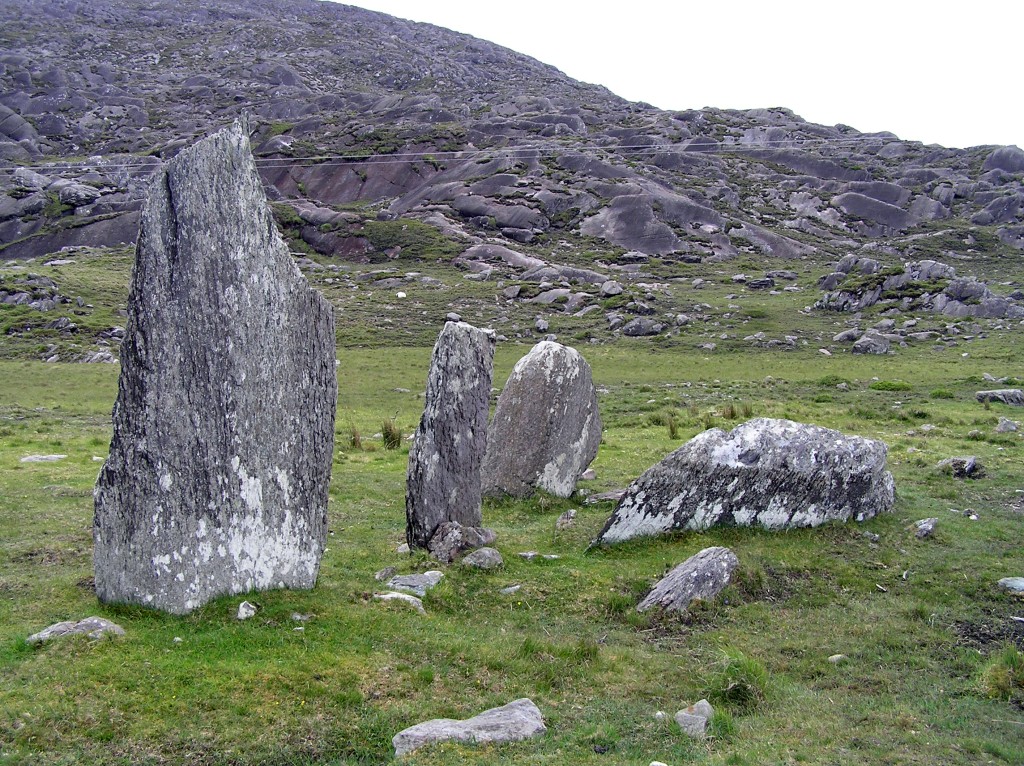 Cashelkeelty Stone row