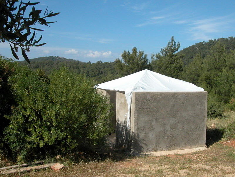 tent / ADIR