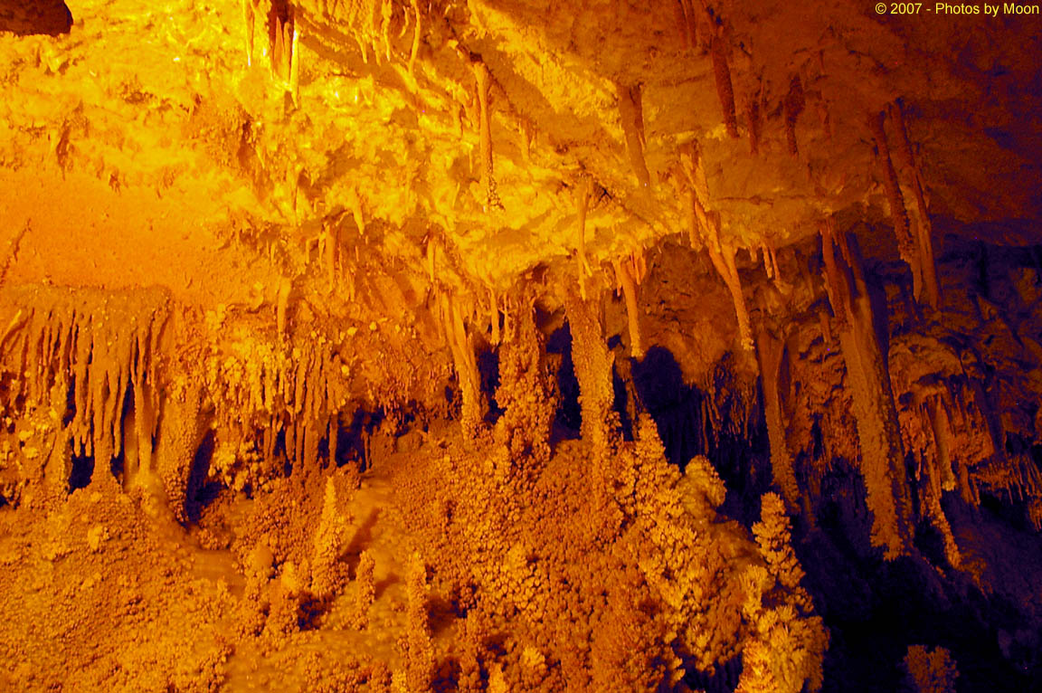 Caverns of Sonora 17446.jpg