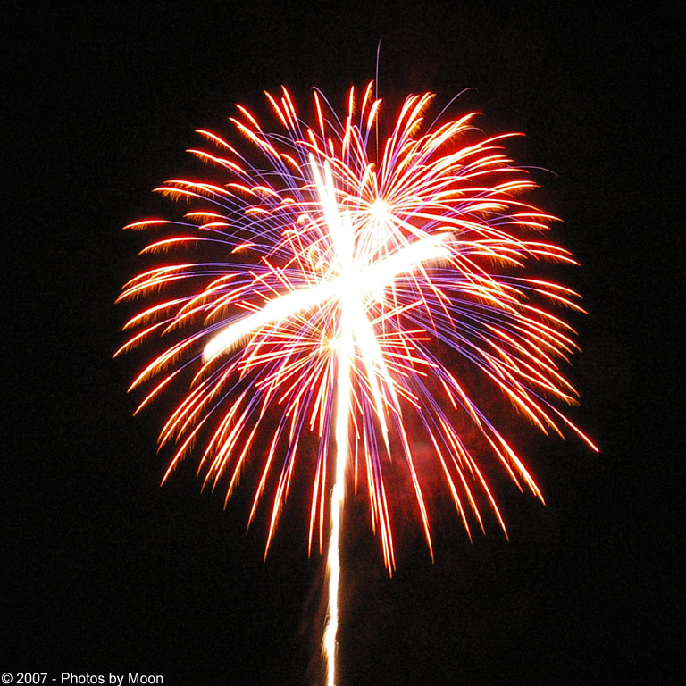 Bastrop Fireworks 07 17939.jpg