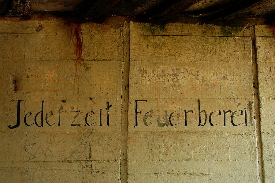 Jederzeit Feuerbereit by geetwee