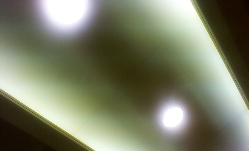 2 bulbs & 2 sidelights<br>by Tabrizi