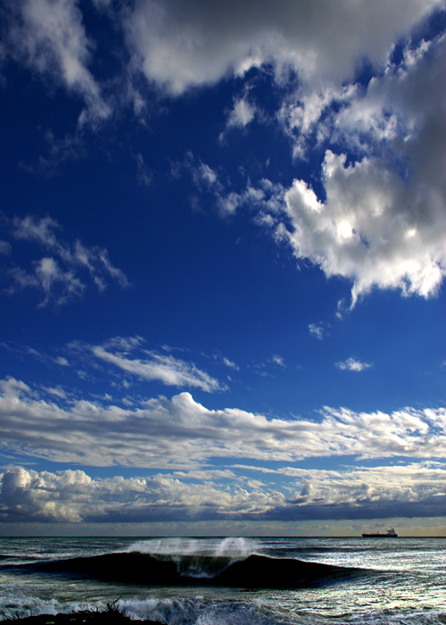 <b>10th (tie)</b><br>The sky above the wave*