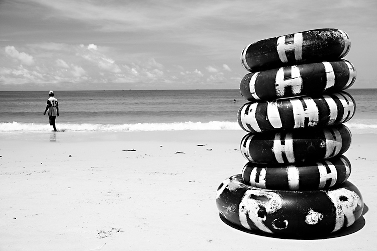 <b>6th Place</b><br>A pile of tubes<br/>by Wojtas