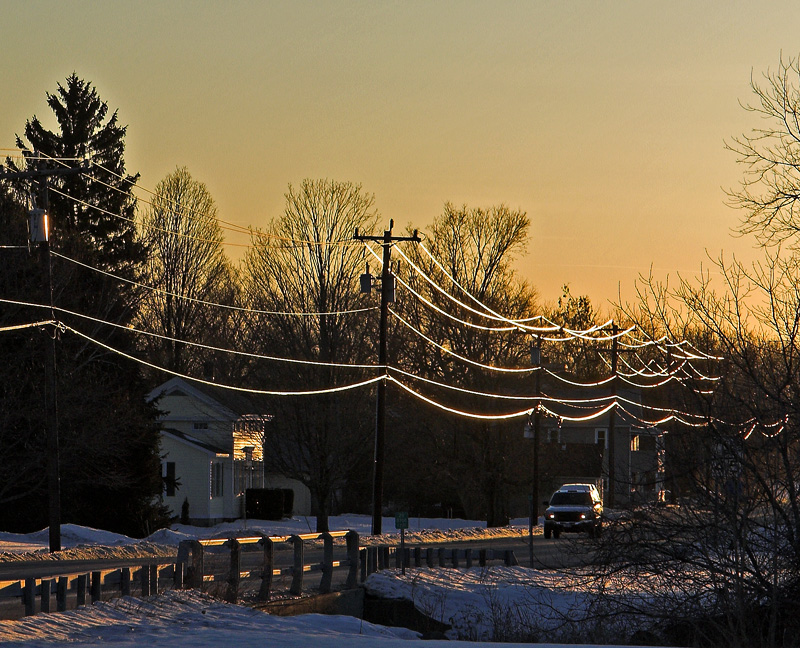 <B>9th Place</b><br>Power Lines <br>by inframan