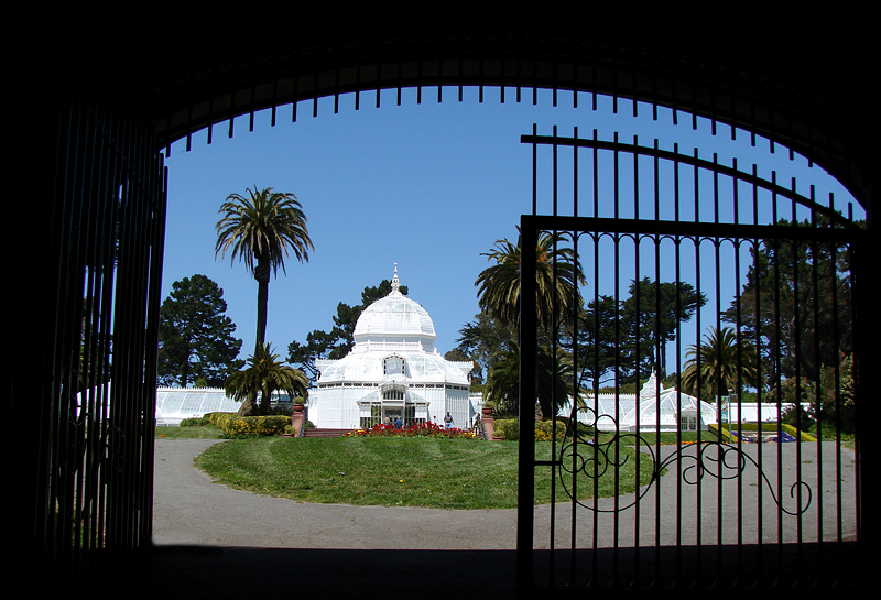 Tunnel Gate*