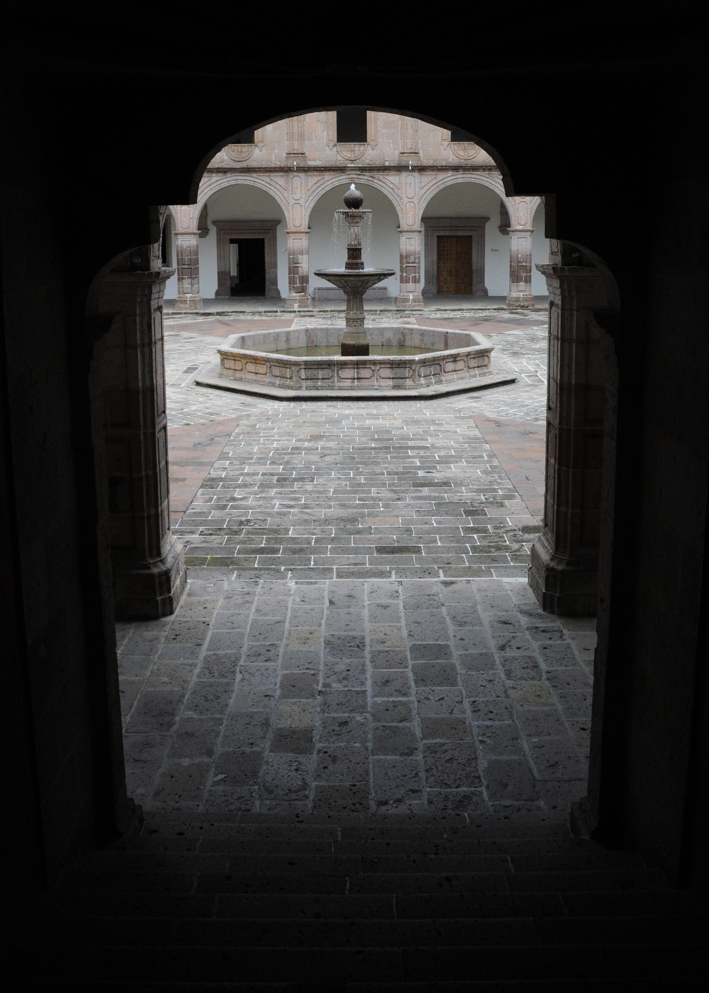 Fuente Clavijero Morelia