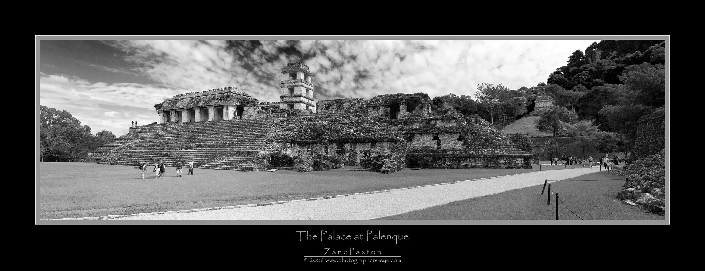 Palace Panorama-B&W