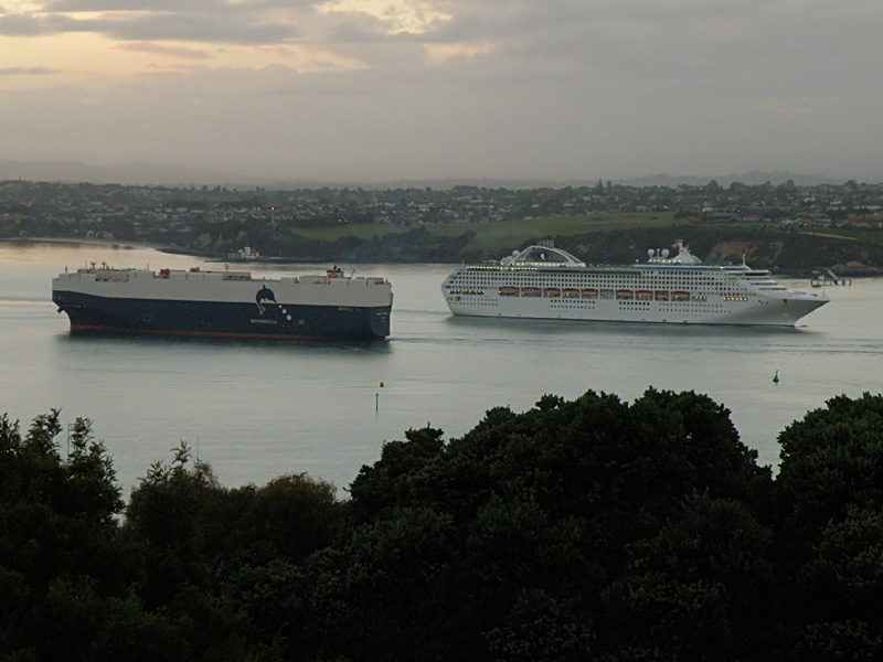 2 Ships-3.jpg