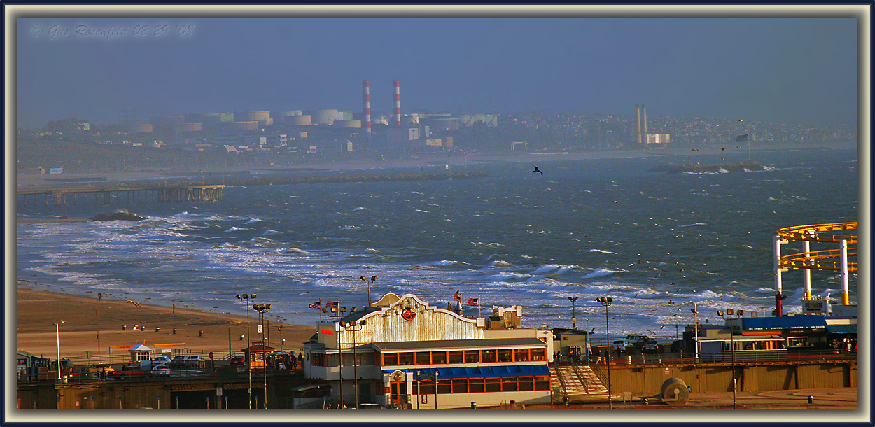 Santa Monica Pier - Blustering Wind - Hyperion Stacks