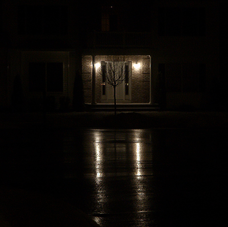 Cul-de-sac, rainy night, ArtP