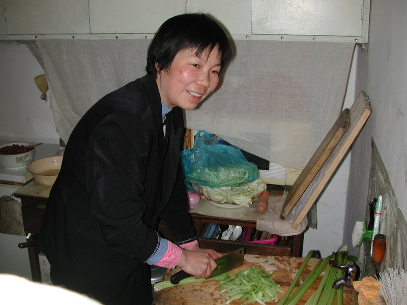 Madame fait la cuisine