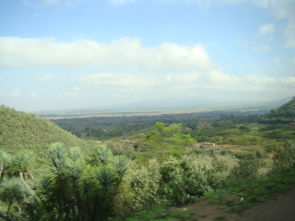 Nairobi Road heading towards the Rift Valley