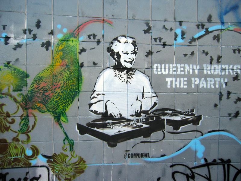 Queeny rocks the party