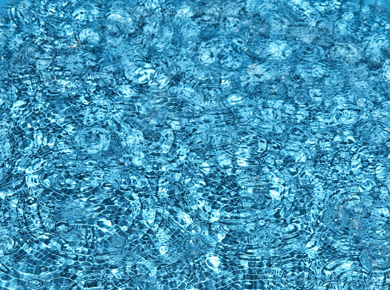 Rain in pool