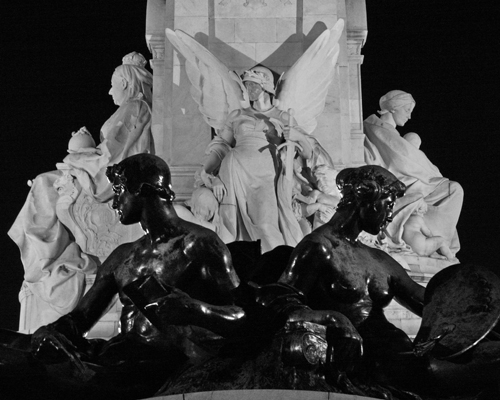 Buckingham Palace_4115.jpg