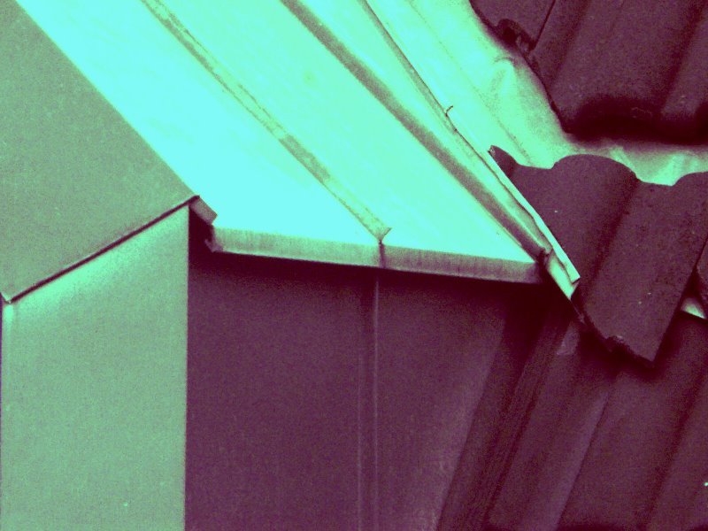 135mm Lens: UV Calibrated at 0, Detail
